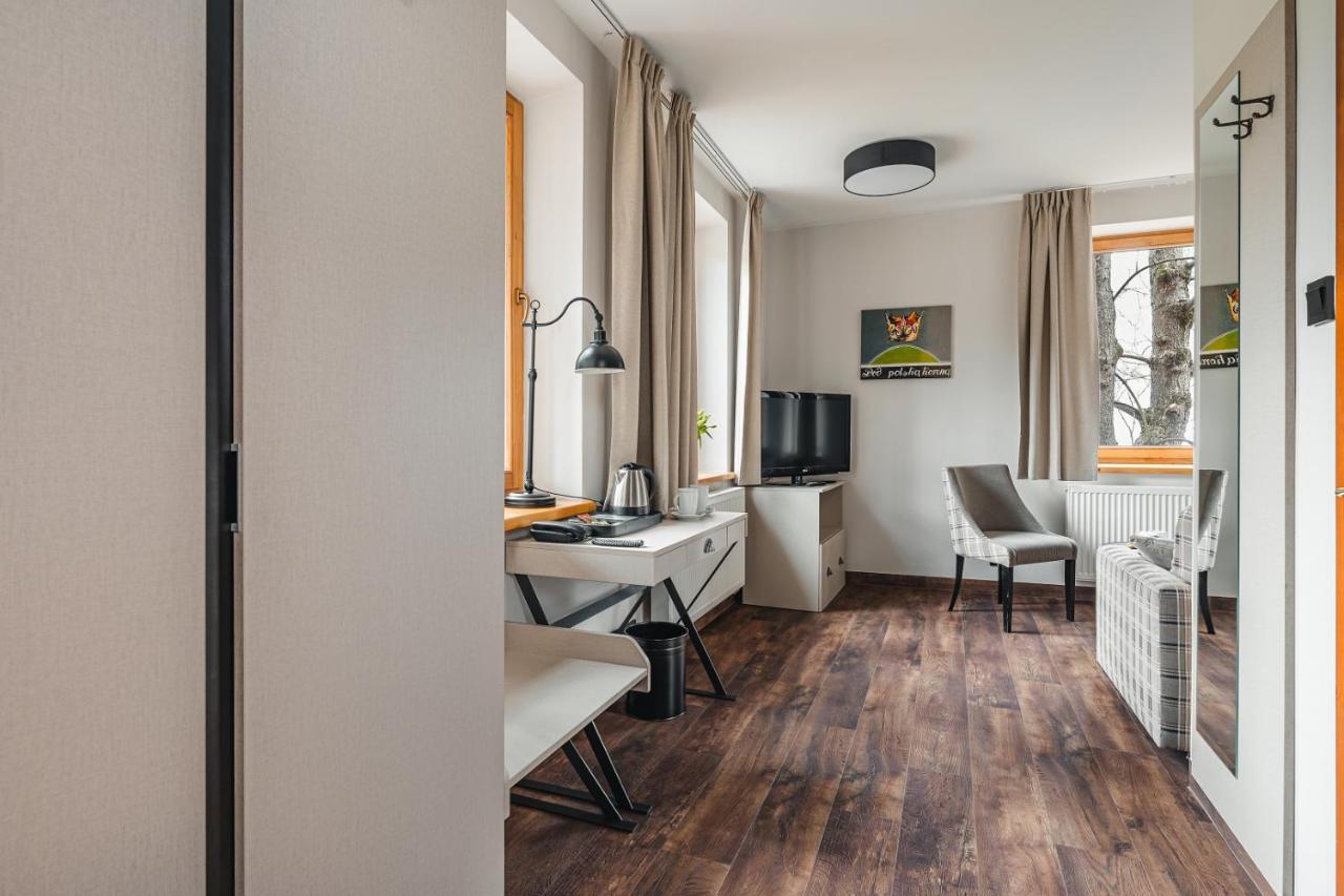 Hotel Batory ชซาฟนีซา ภายนอก รูปภาพ